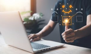 El Gobierno propone que las empresas puedan eliminar reseñas falsas de Internet