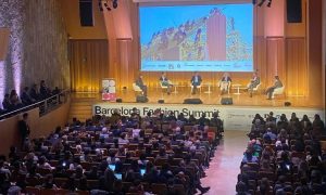 Escenario de la Barcelona Fashion Summit 2025