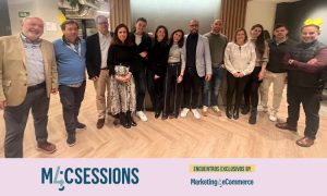 Fotografía grupal de las personas asistentes a la 15ª M4C Session de Marketing4eCommerce