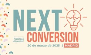 Creatividad que anuncia el NEXT Conversion Madrid. Sobre un fondo rosa pastel aparece el siguiente mensaje con diferentes tipografías y en letras azules y rojas "NEXT Conversion 20 de marzo de 2025 | Madrid" y "Organizado por Marketing4eCommerce". Junto al mensaje aparece el dibujo de una bombilla compuesta por cuatro partes a modo de puzzle, y del lateral izquierdo emergen diversas formas geométricas de colores.