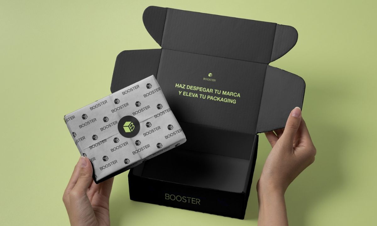 Fotografía de una caja para productos de hostelería diseñada por Booster Packaging