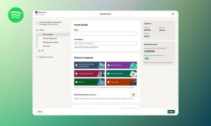 Sobre un fondo degradado verde aparece una captura de pantalla del panel de podcast ads en spotify ads manager